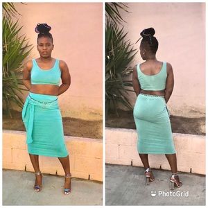 Mint green 2 piece skirt set 🐠